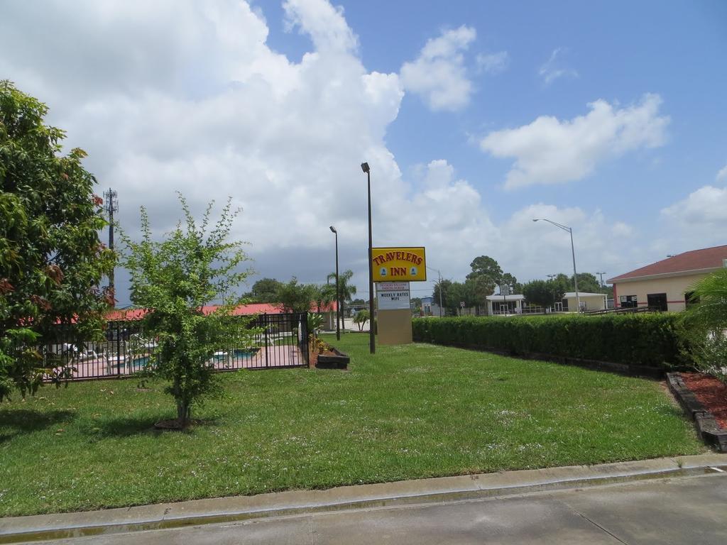 Travelers Inn Okeechobee Exterior foto